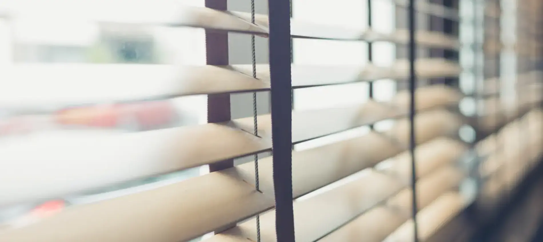 Come regolare e orientare le veneziane correttamente?