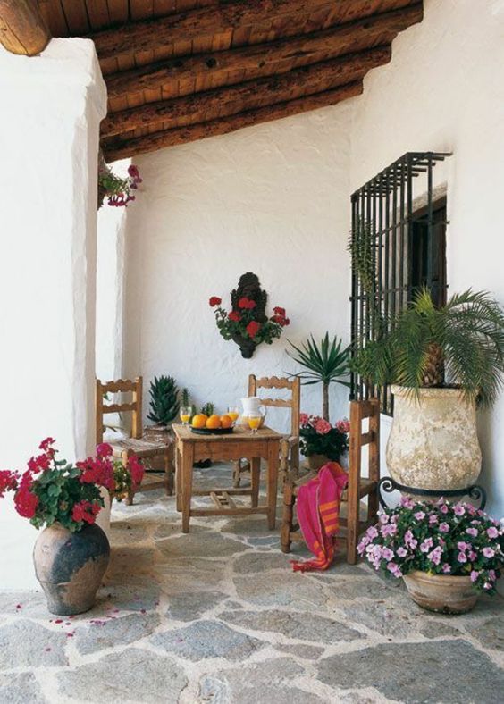 terraza hacienda espagnola latino