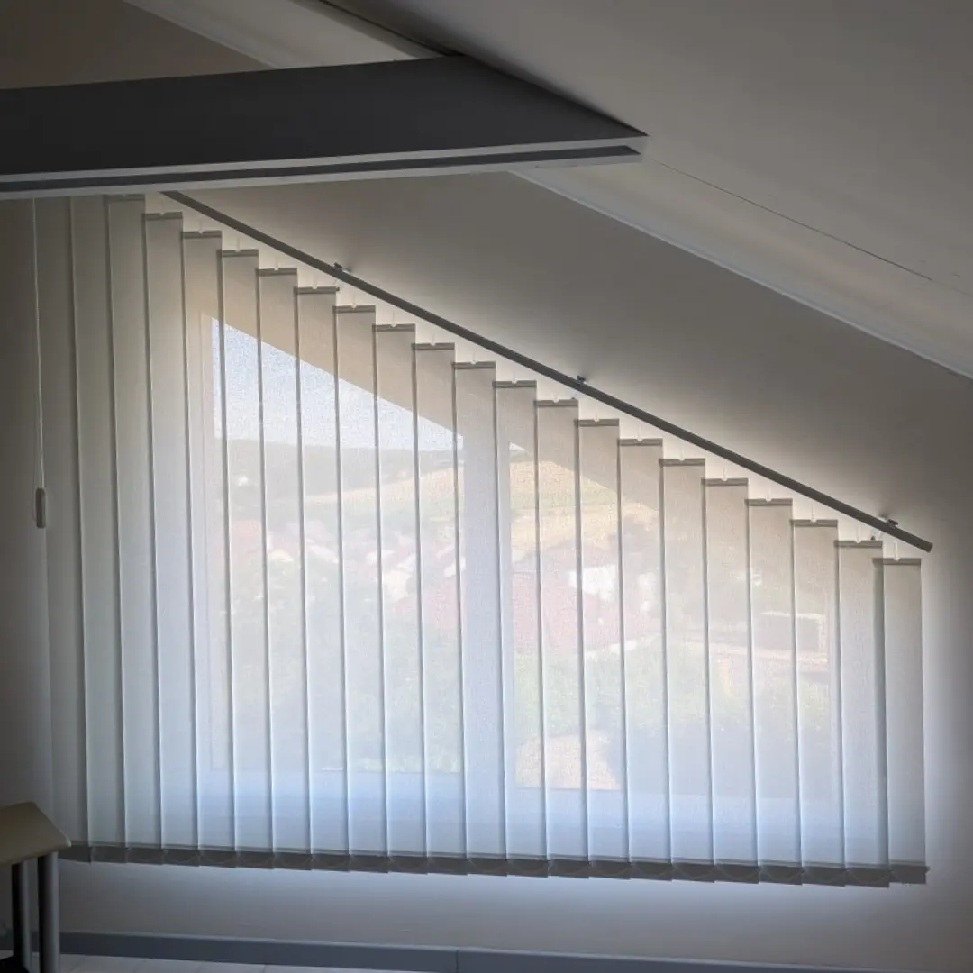 Tenda trapezoidale anti-calore chiusa